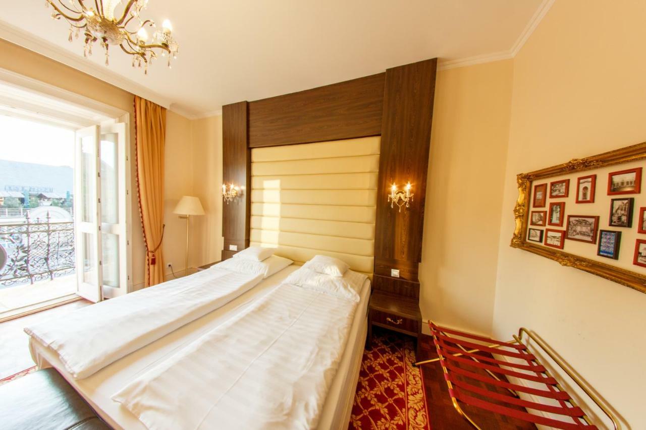 Hotel Kristály Imperial Tata Exterior foto
