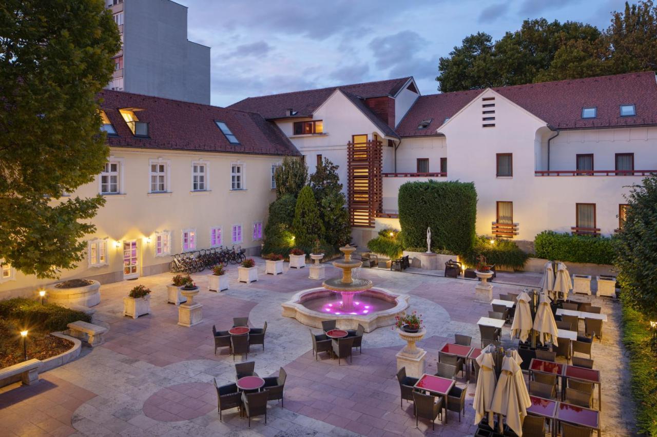 Hotel Kristály Imperial Tata Exterior foto